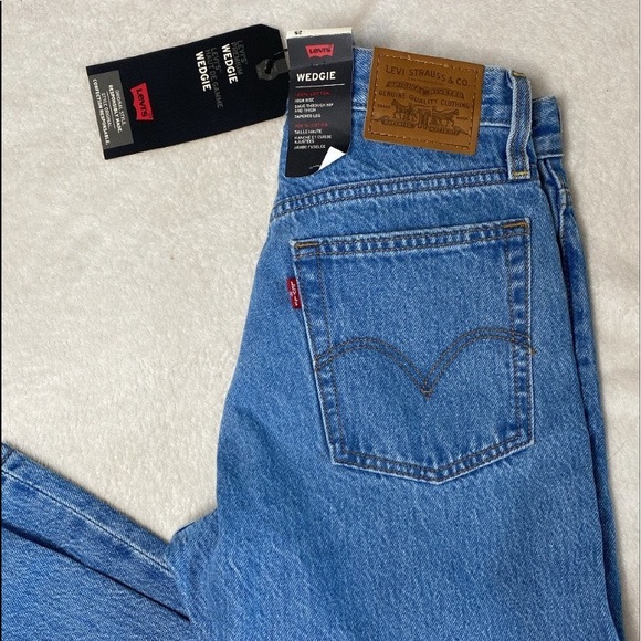 Levi's Denim - NWT Levi wedgie